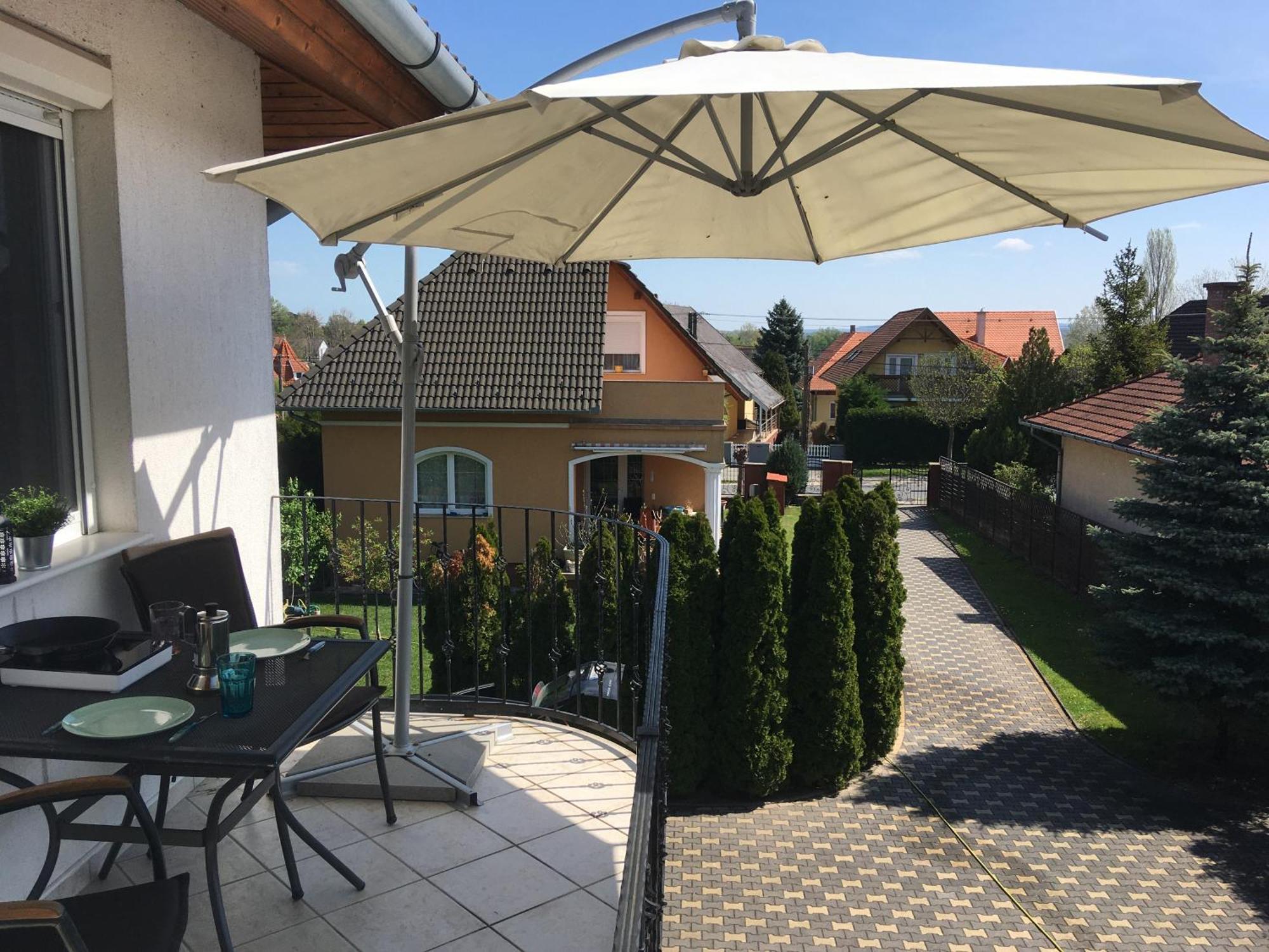 Balatonlelle Apartmanhaz Екстер'єр фото